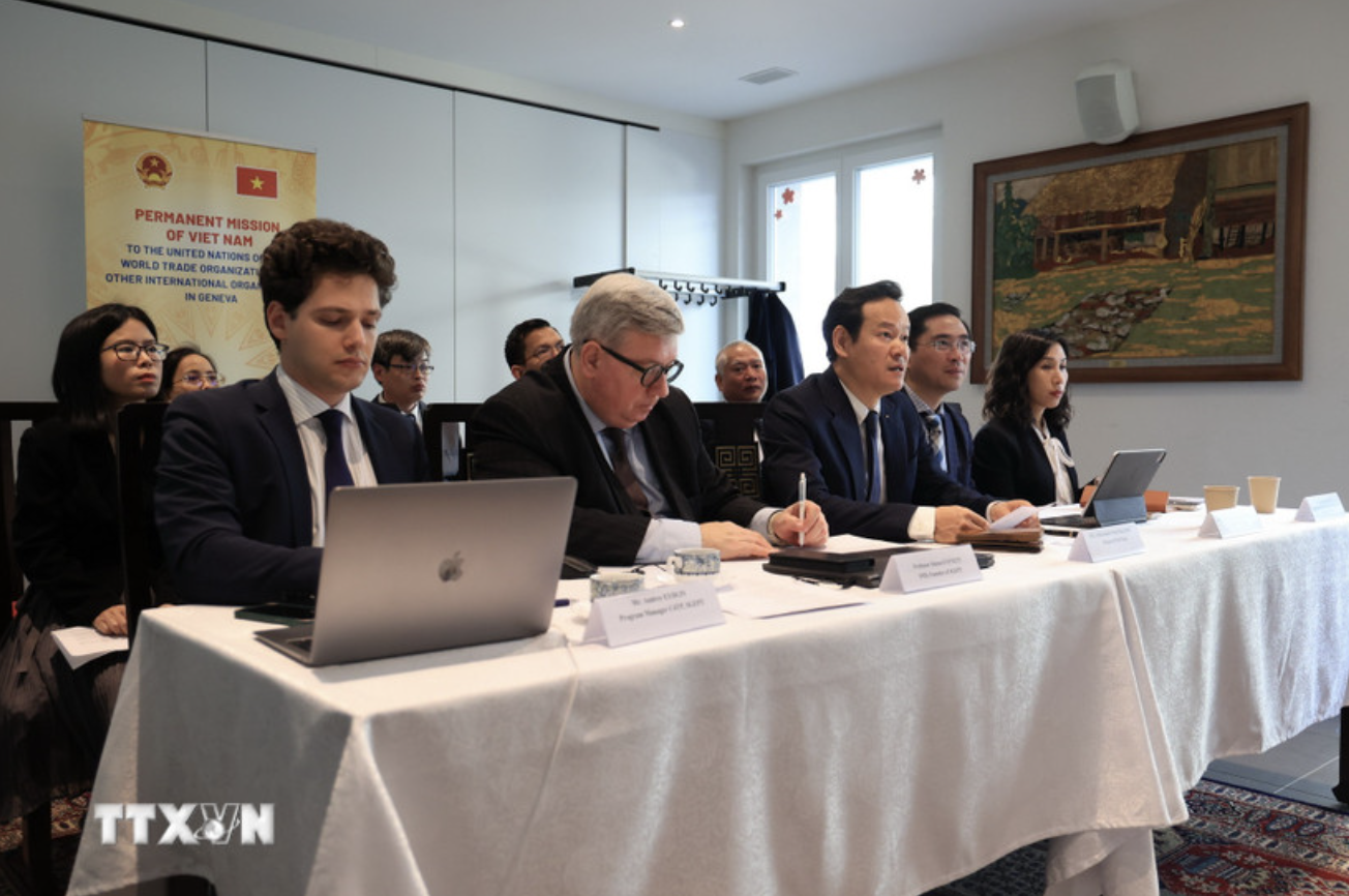 Vietnamese mission in Geneva discusses new developments in U.S. tariff policy